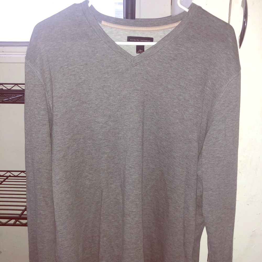 Banana Republic long sleeve V neck